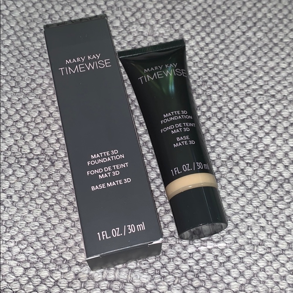 Mary Kay 3D Foundation